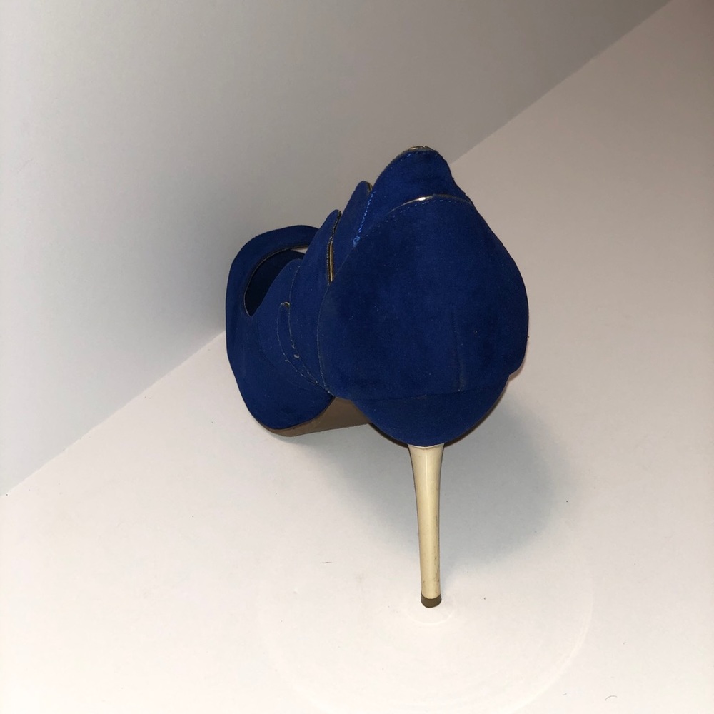 Pumps - Picture 3 of 3